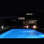 Gorgeous Seaside Villa In Zadar With Swimming Pool
