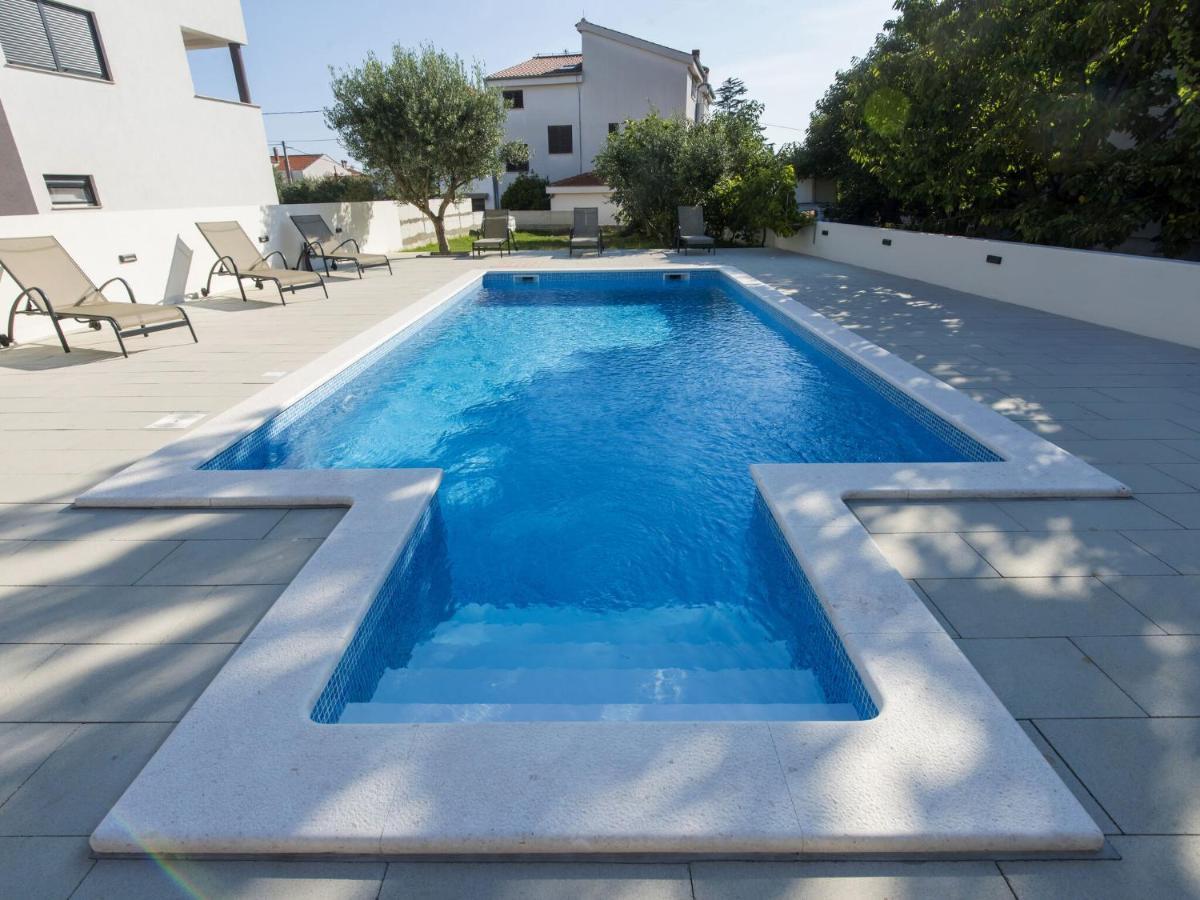 Gorgeous Seaside In With Swimming Pool Vila