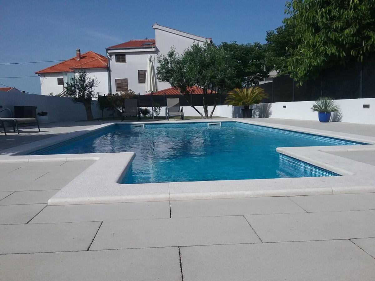 Gorgeous Seaside In With Swimming Pool Vila *