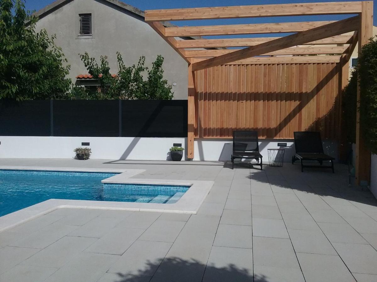 Gorgeous Seaside In With Swimming Pool Zadar